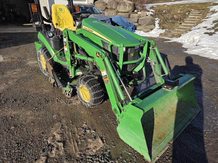 2014 John Deere 1025R Image