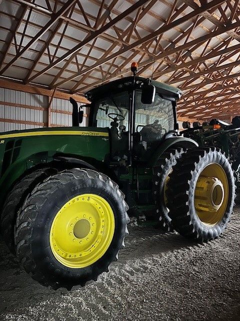 2011 John Deere 8360R Image