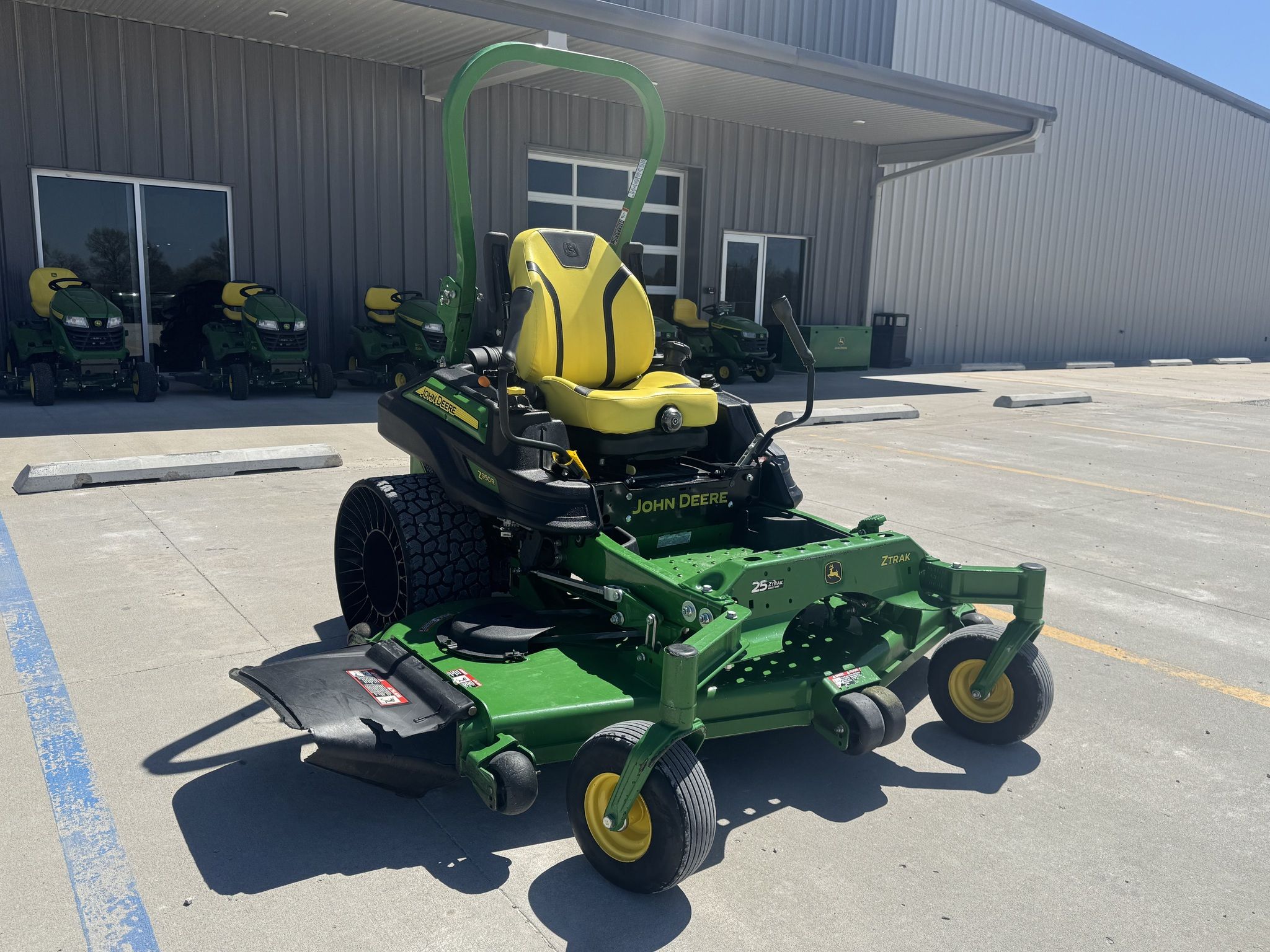 2022 John Deere Z950R Image
