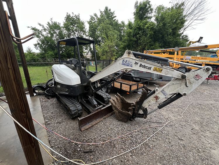 2019 Bobcat E32 Image