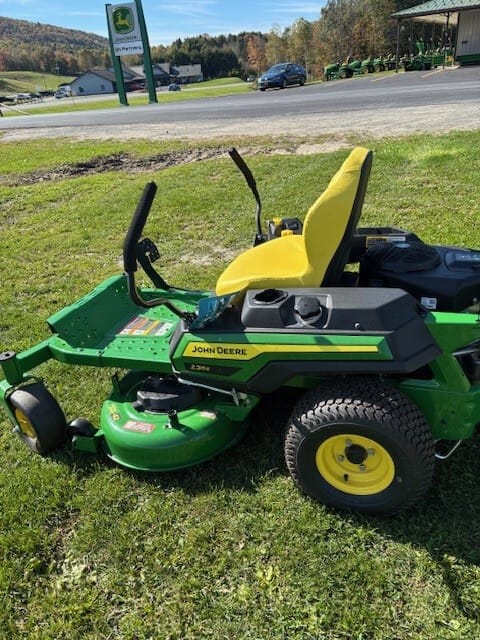 2025 John Deere Z315E Image