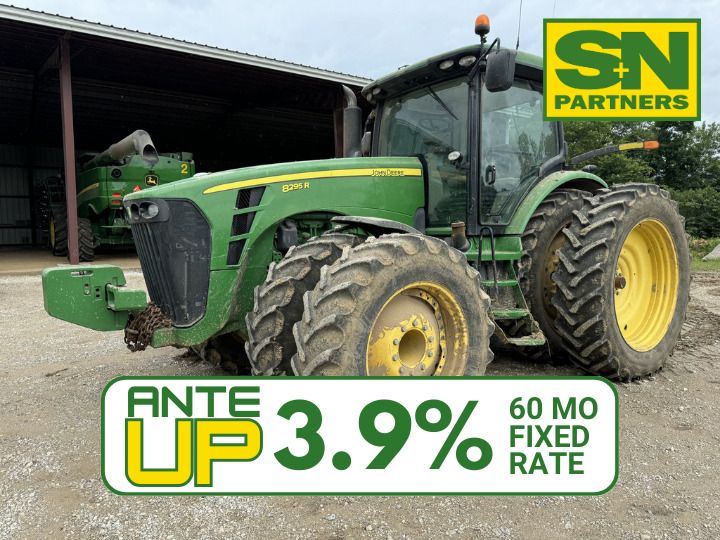 2010 John Deere 8295R 2010 Image