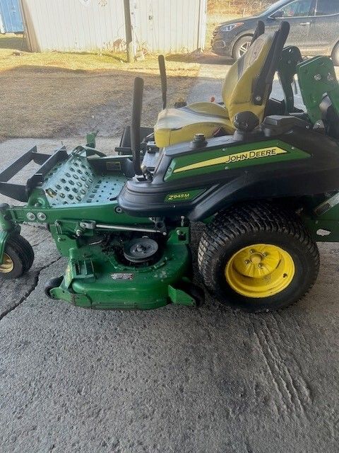 2019 John Deere Z945M EFI Image