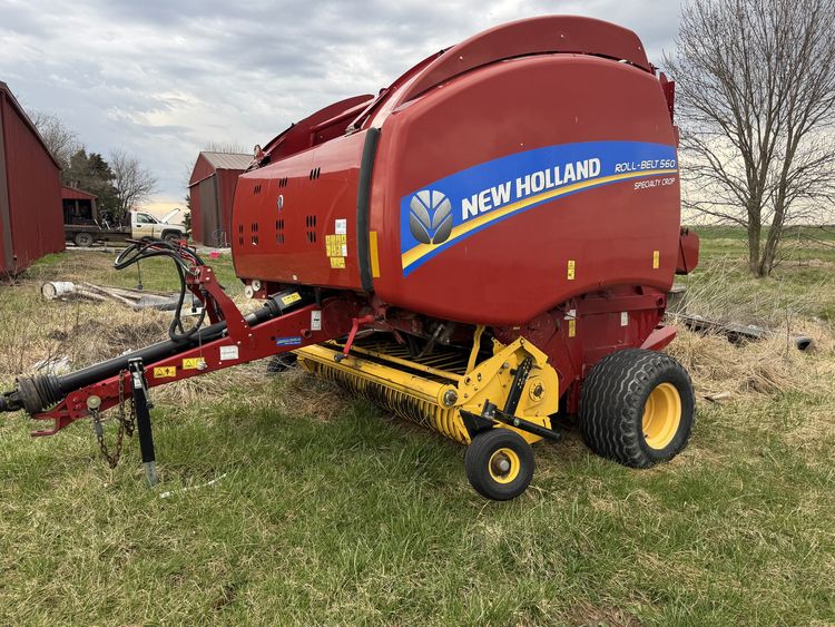 2014 New Holland Rollbelt 560 Image