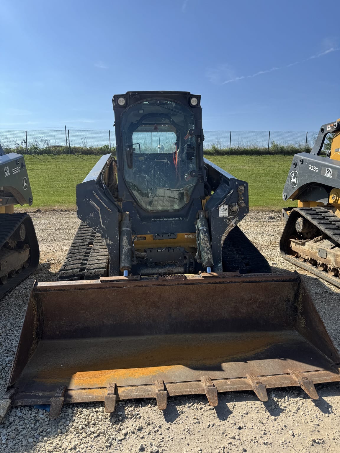 2022 John Deere 333G Image