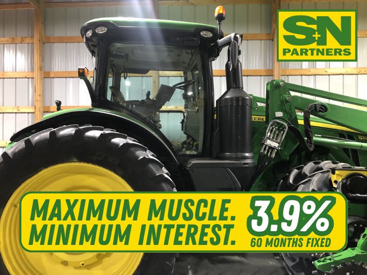 2016 John Deere 8320R Image