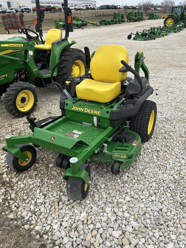 2019 John Deere Z720E Image
