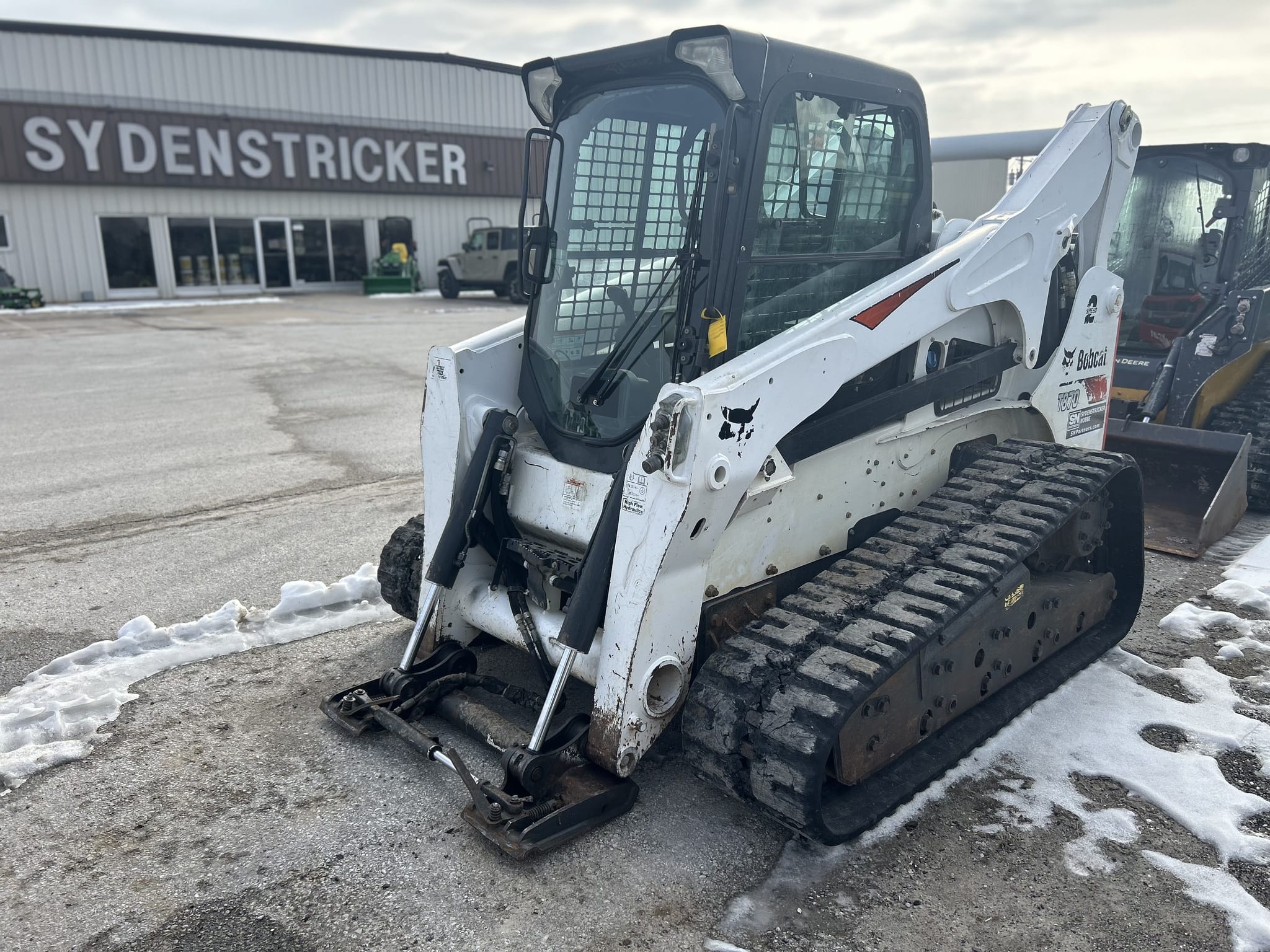2017 Bobcat T870 Image
