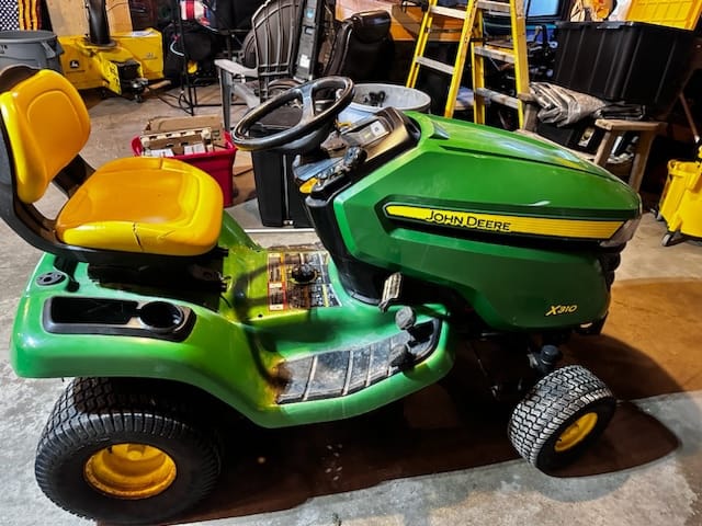 2015 John Deere X310 Image