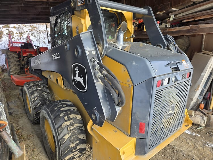 2021 John Deere 332G Image