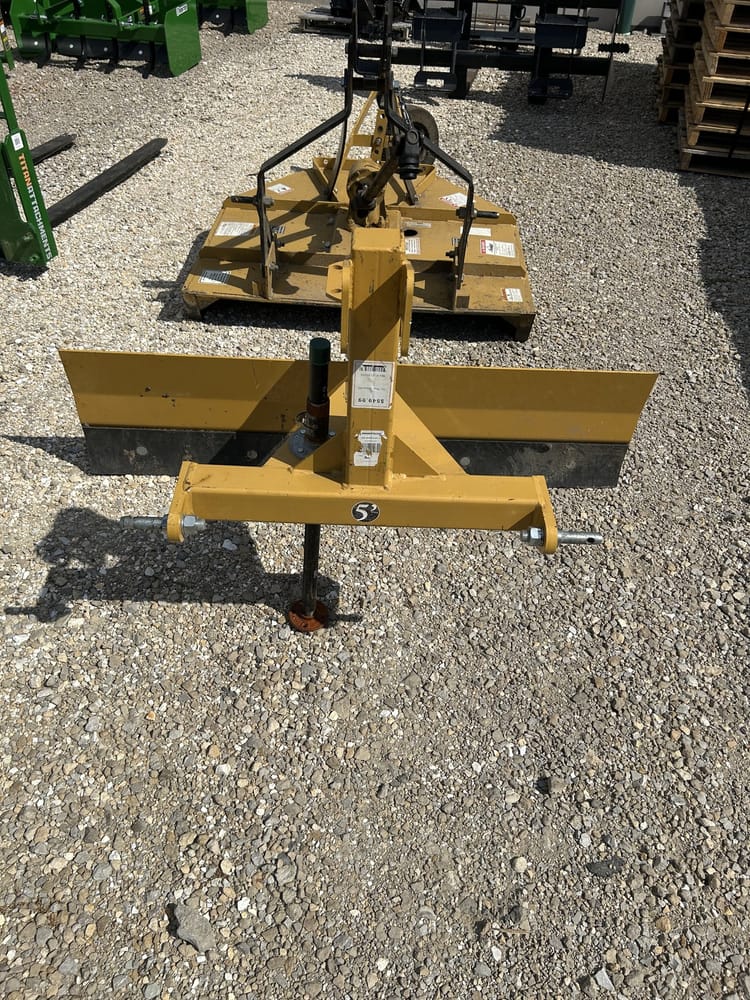Countyline 5 FT STRAIGHT BLADE Image