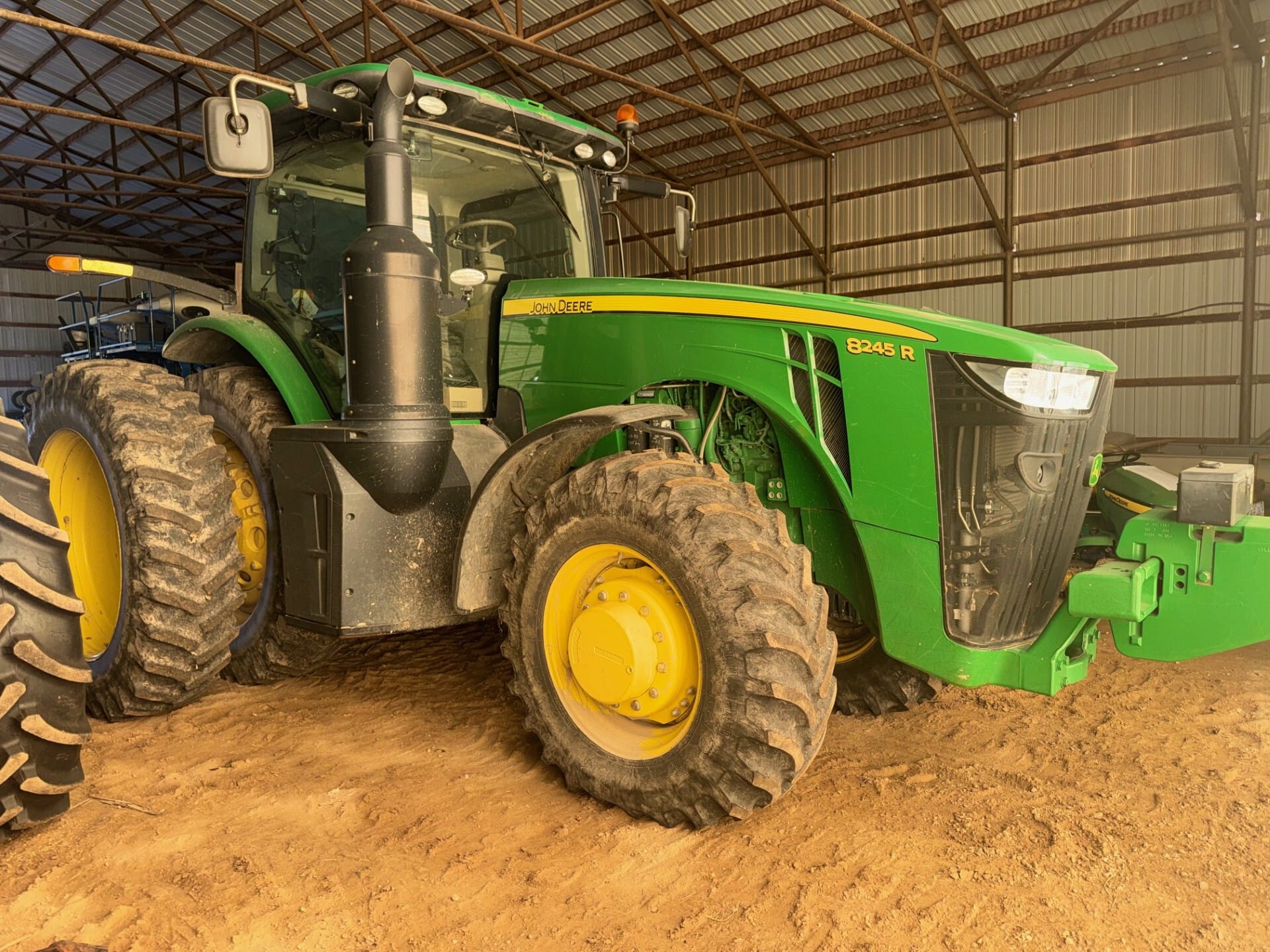 2015 John Deere 8245R Image