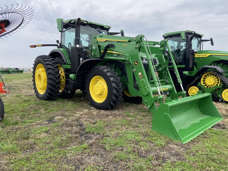 2024 John Deere 8R 250 Image