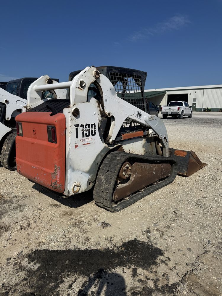 2004 Bobcat T190 Image