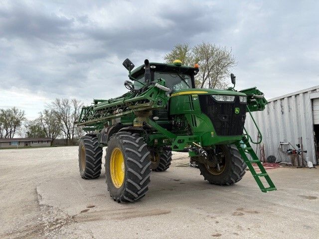2016 John Deere R4030 Image