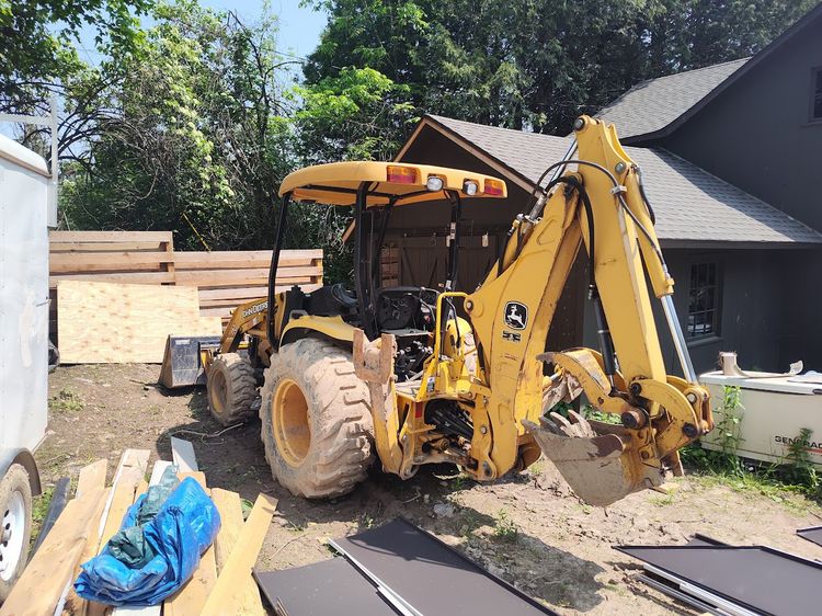 2008 John Deere 110TLB Image
