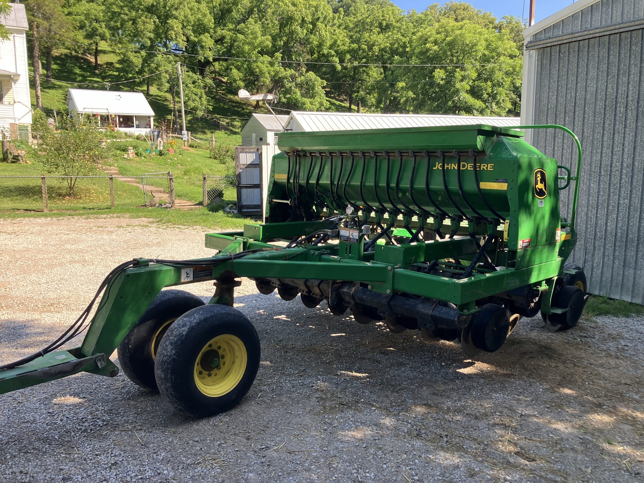 2005 John Deere 1590 Image