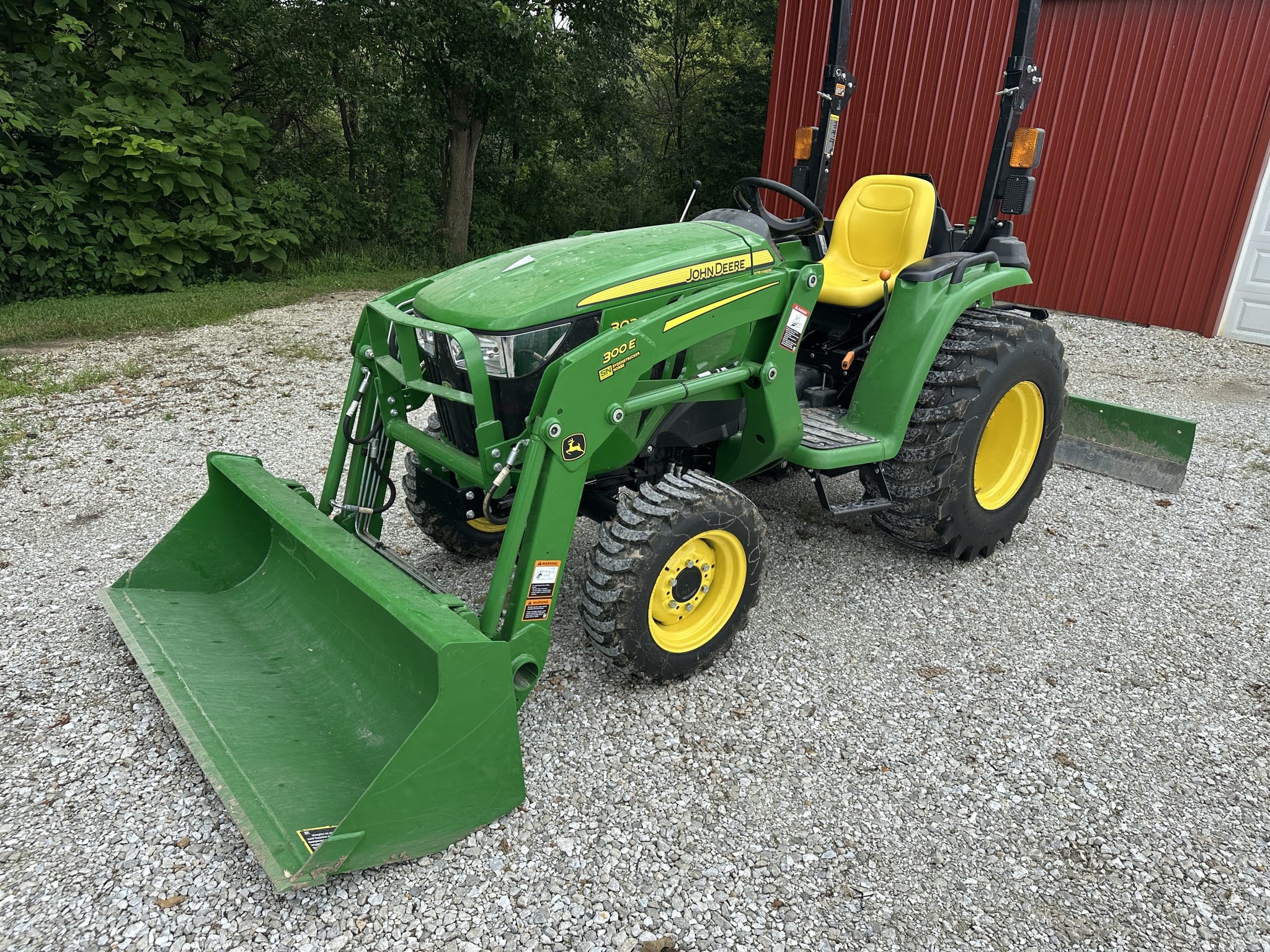 2022 John Deere 3032E Image
