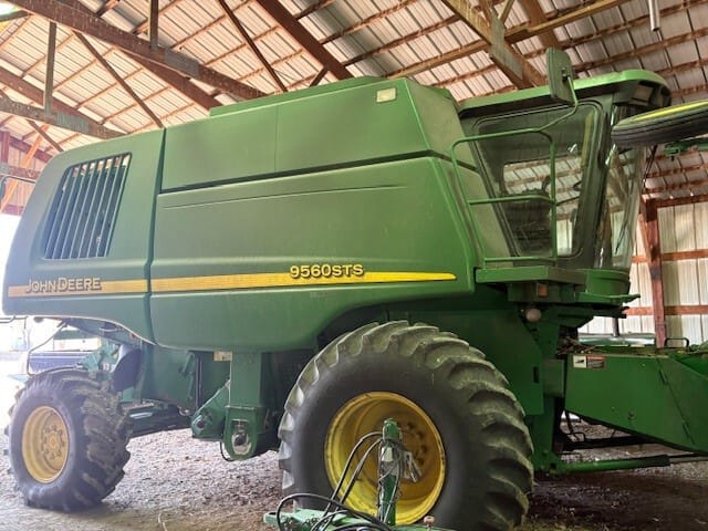 2004 John Deere 9560 STS Image