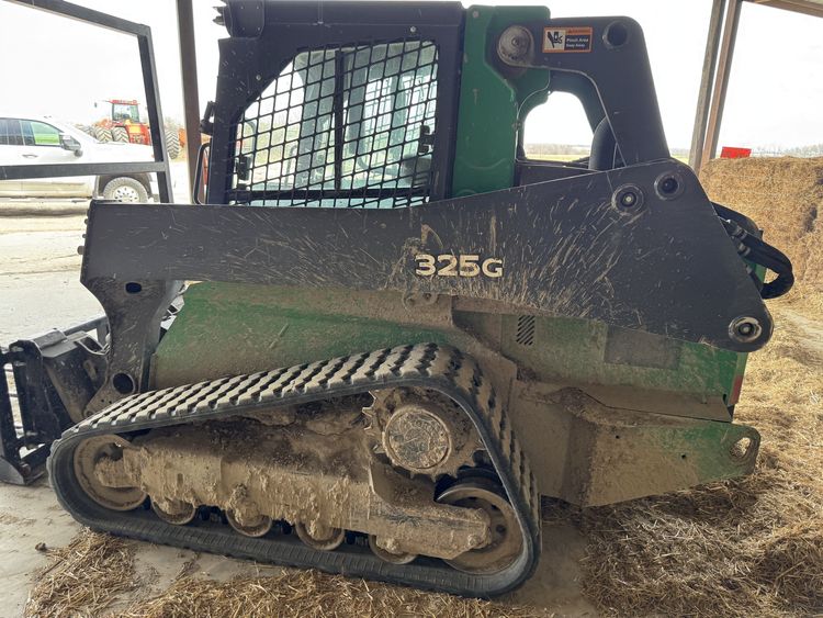 2018 John Deere 325G Image