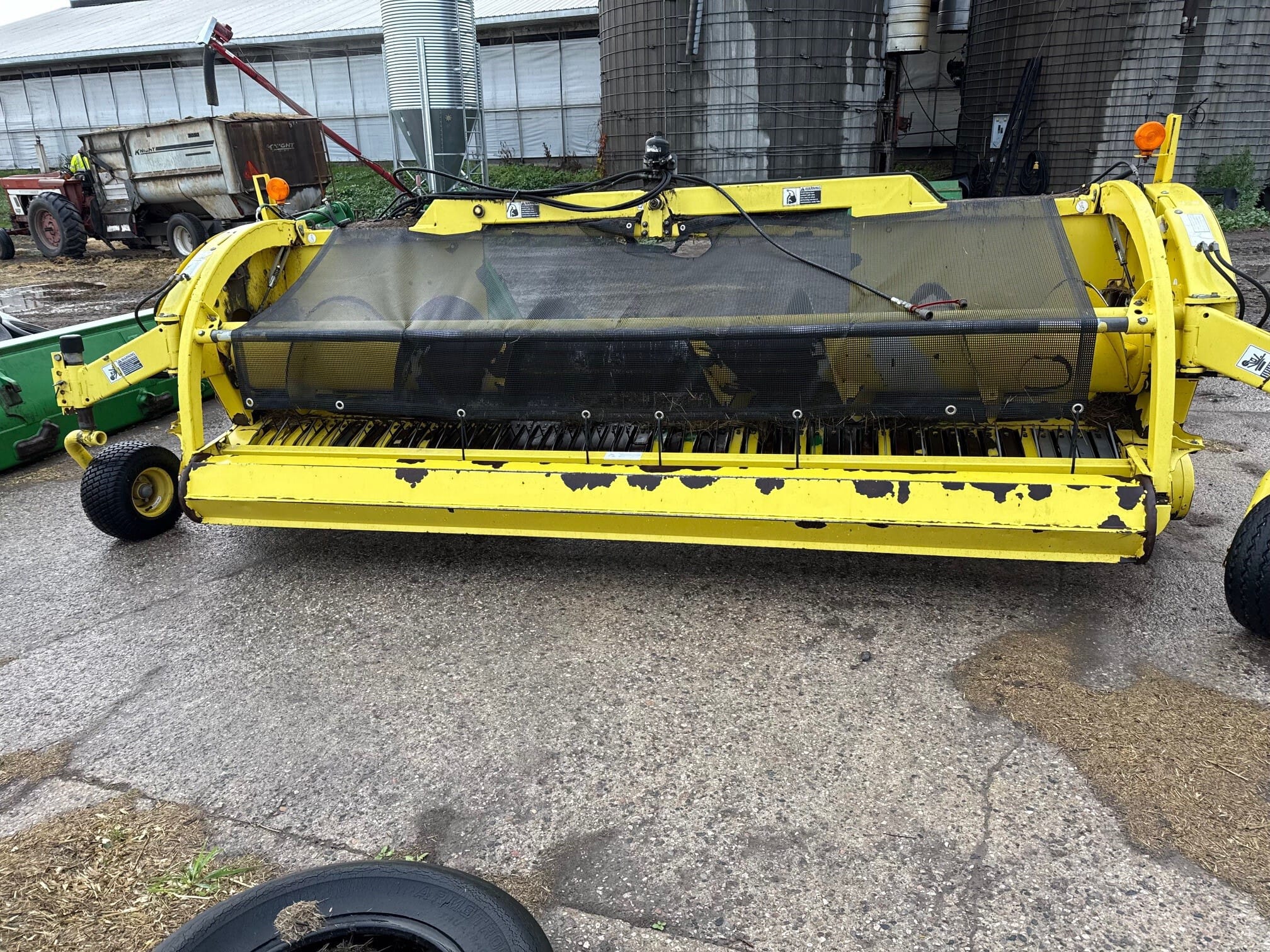 2011 John Deere 640C Image