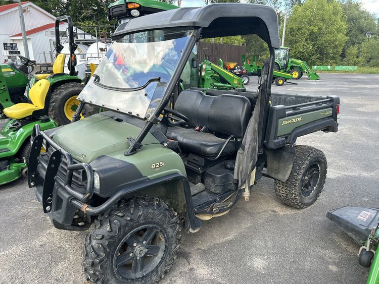 2015 John Deere XUV 825I OLIVE Image