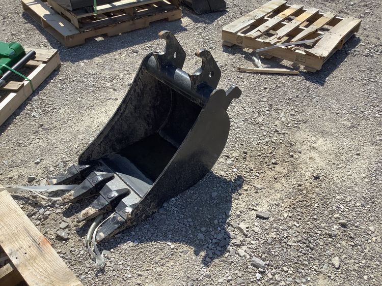 2024 John Deere 18″ BUCKET Image