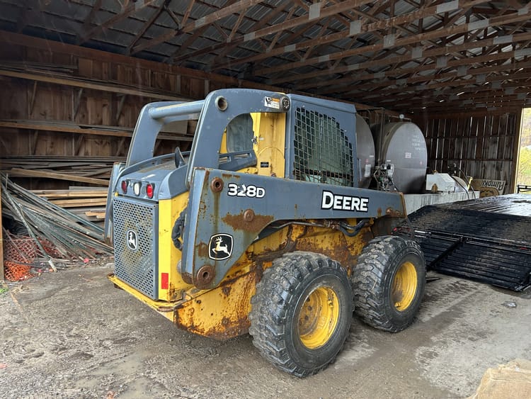 2010 John Deere 328D Image