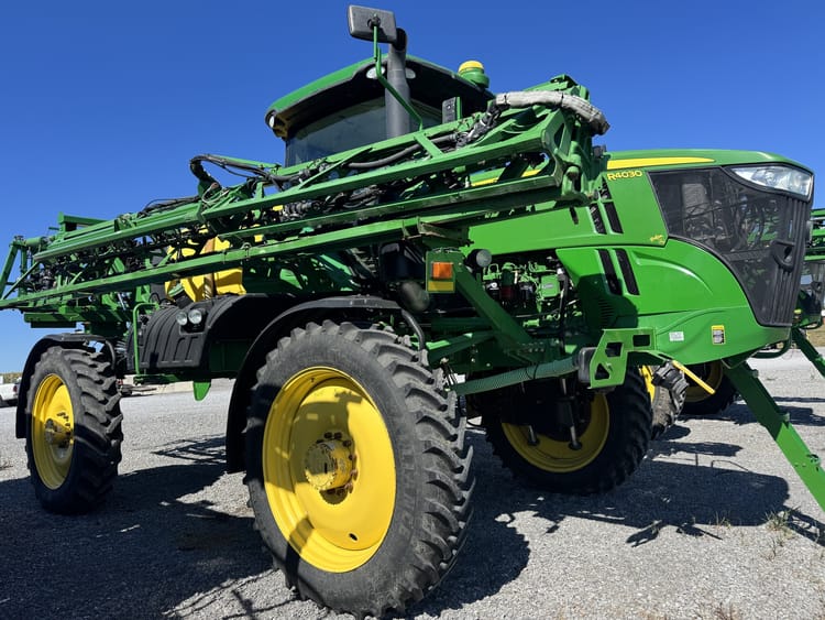 2014 John Deere R4030 Image