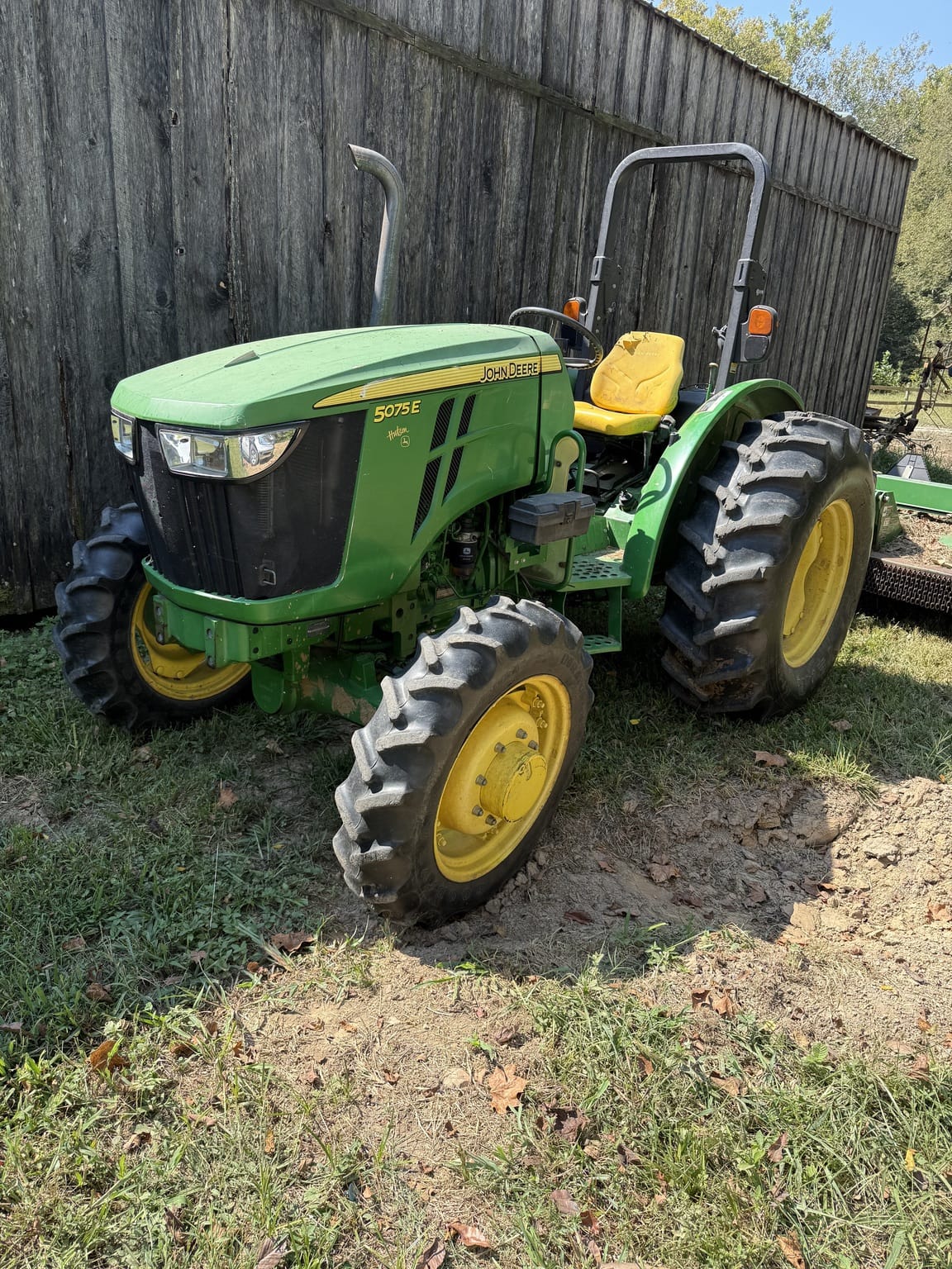 2017 John Deere 5075E Image