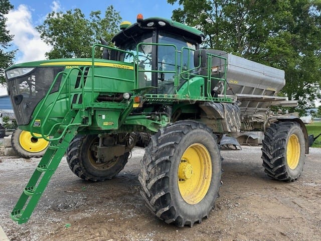 2021 John Deere R4038 Image