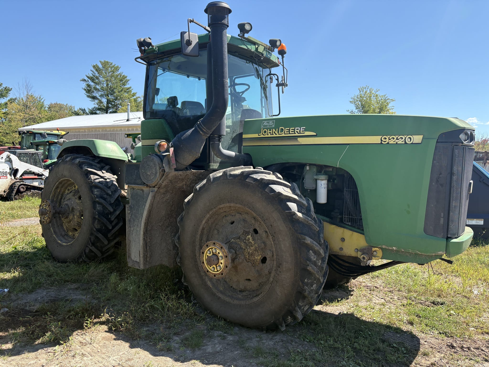 2004 John Deere 9220 Image
