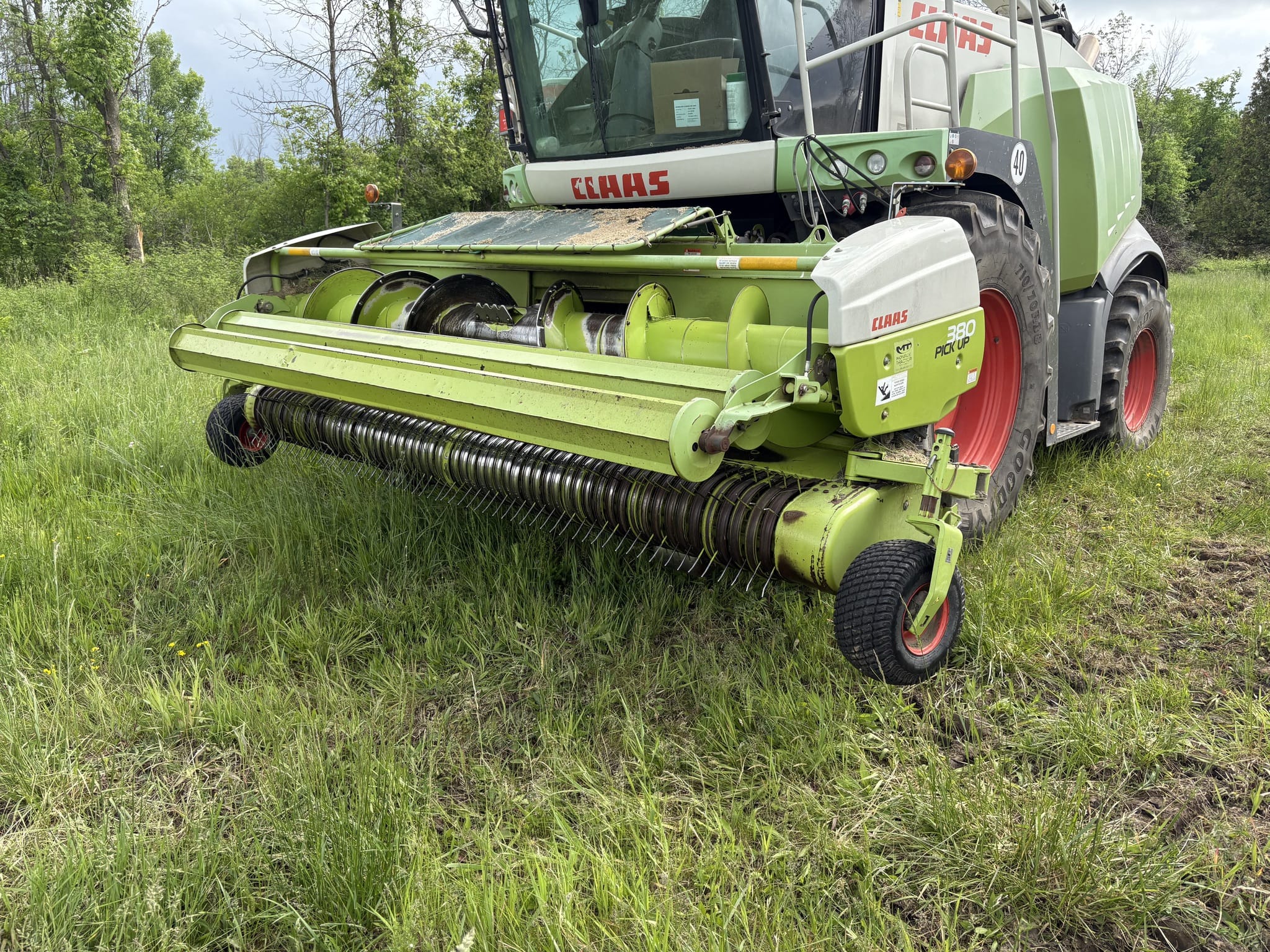 2012 Claas 380 Image