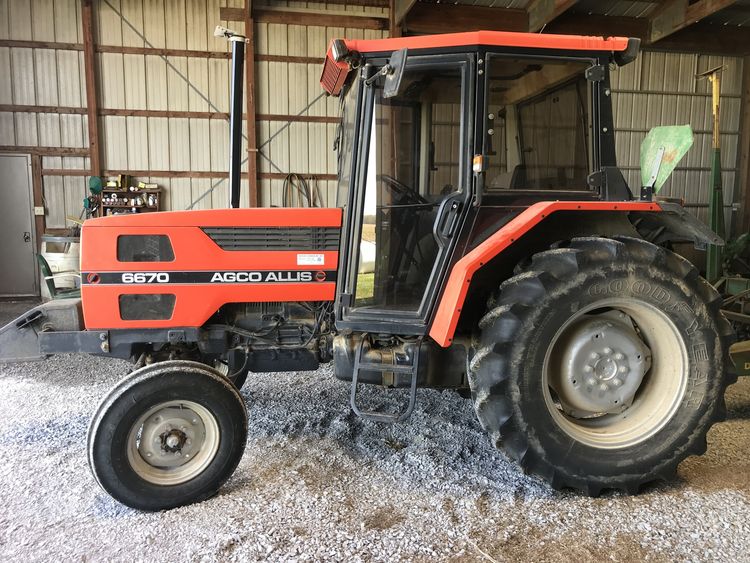 1991 AgcoAllis 6670 Image