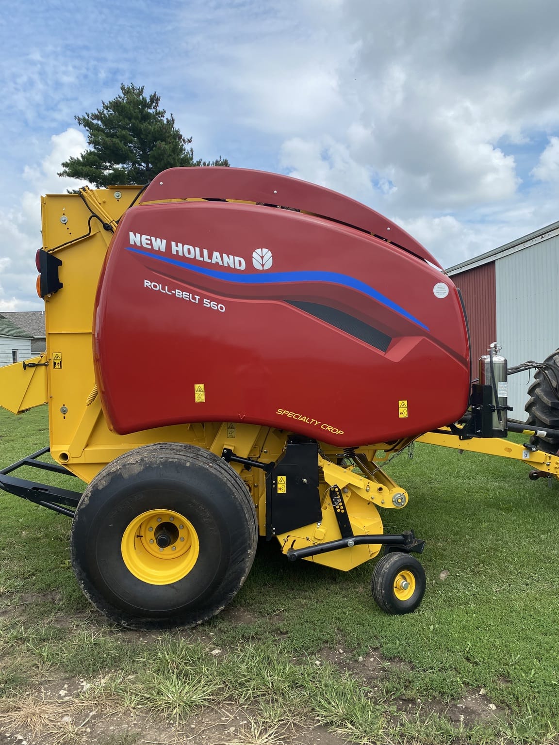 2024 New Holland Rollbelt 560 Image