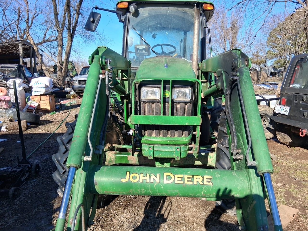 2013 John Deere 5083E Image