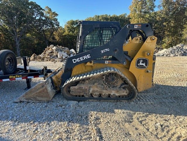2021 John Deere 317G Image