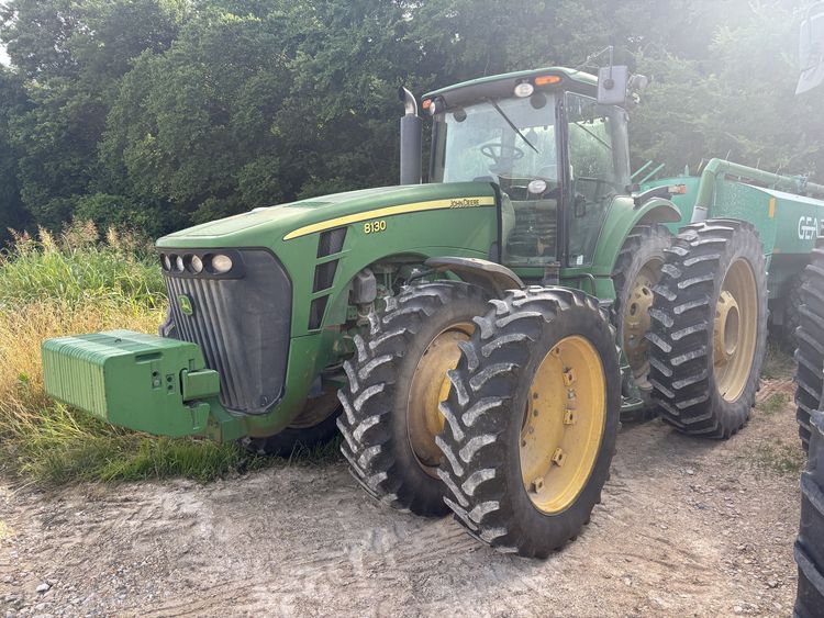 2007 John Deere 8130 Image