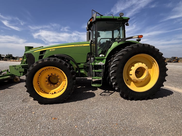 2007 John Deere 8130 Image
