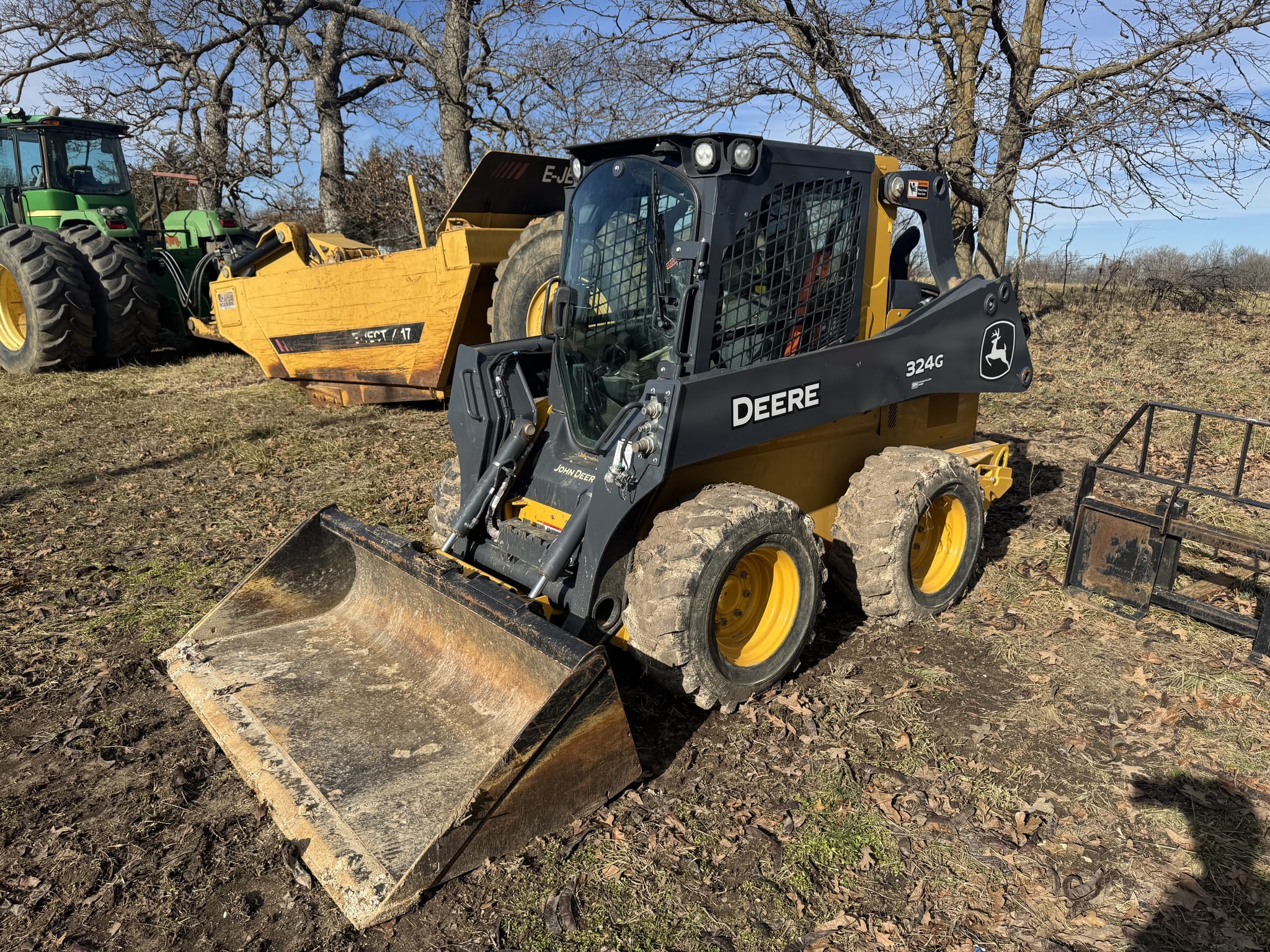 2022 John Deere 324G Image