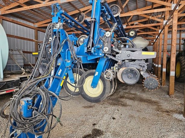 2018 Kinze 3700 Image