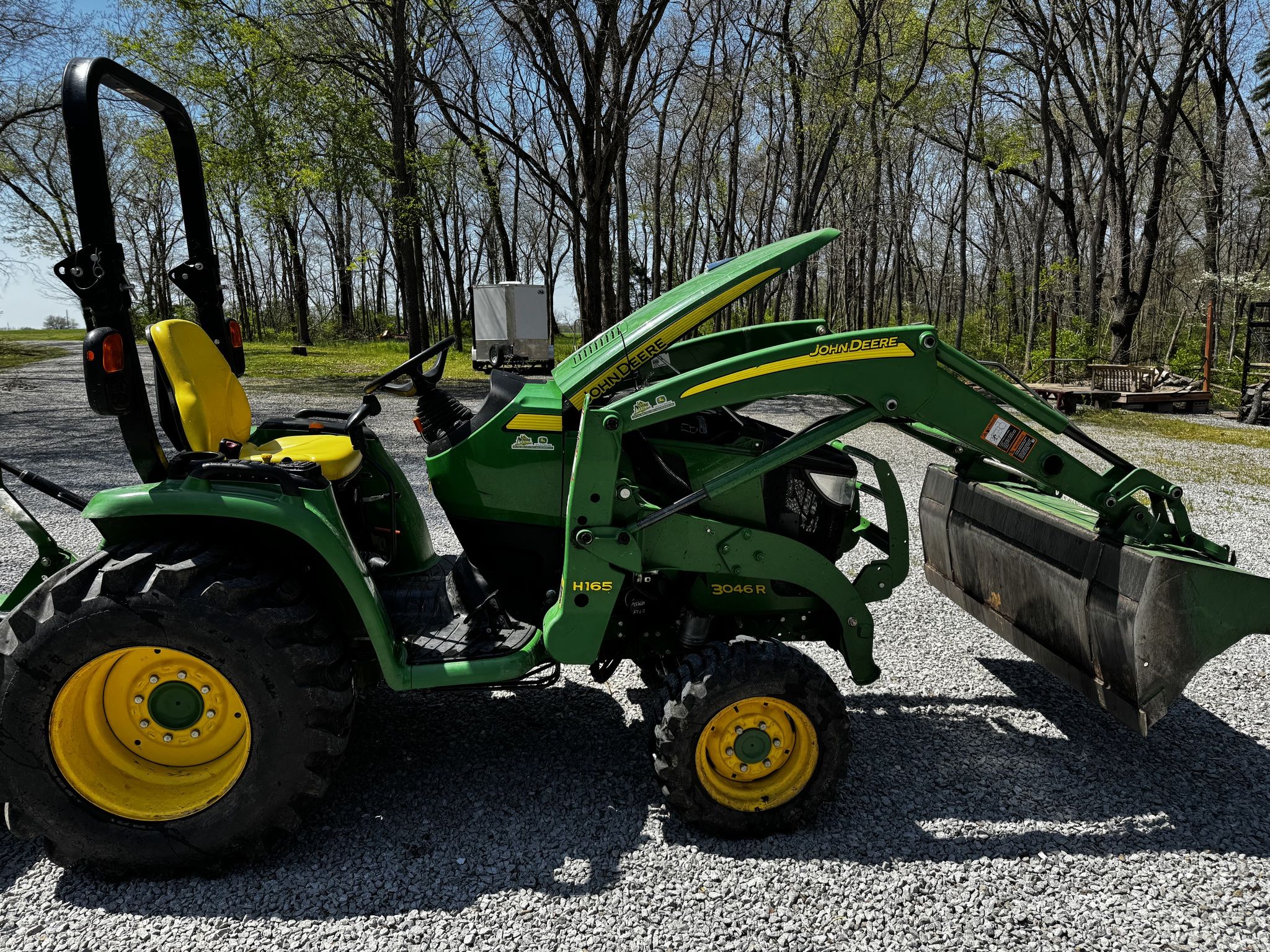 2016 John Deere 3046R Image