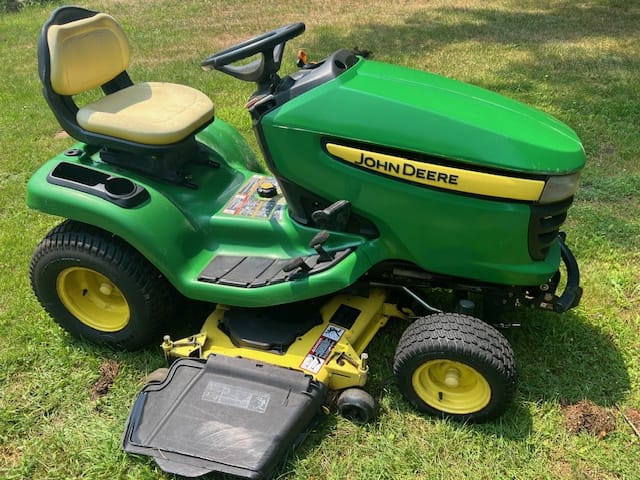 2010 John Deere X320 Image