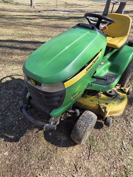 2010 John Deere X324 Image