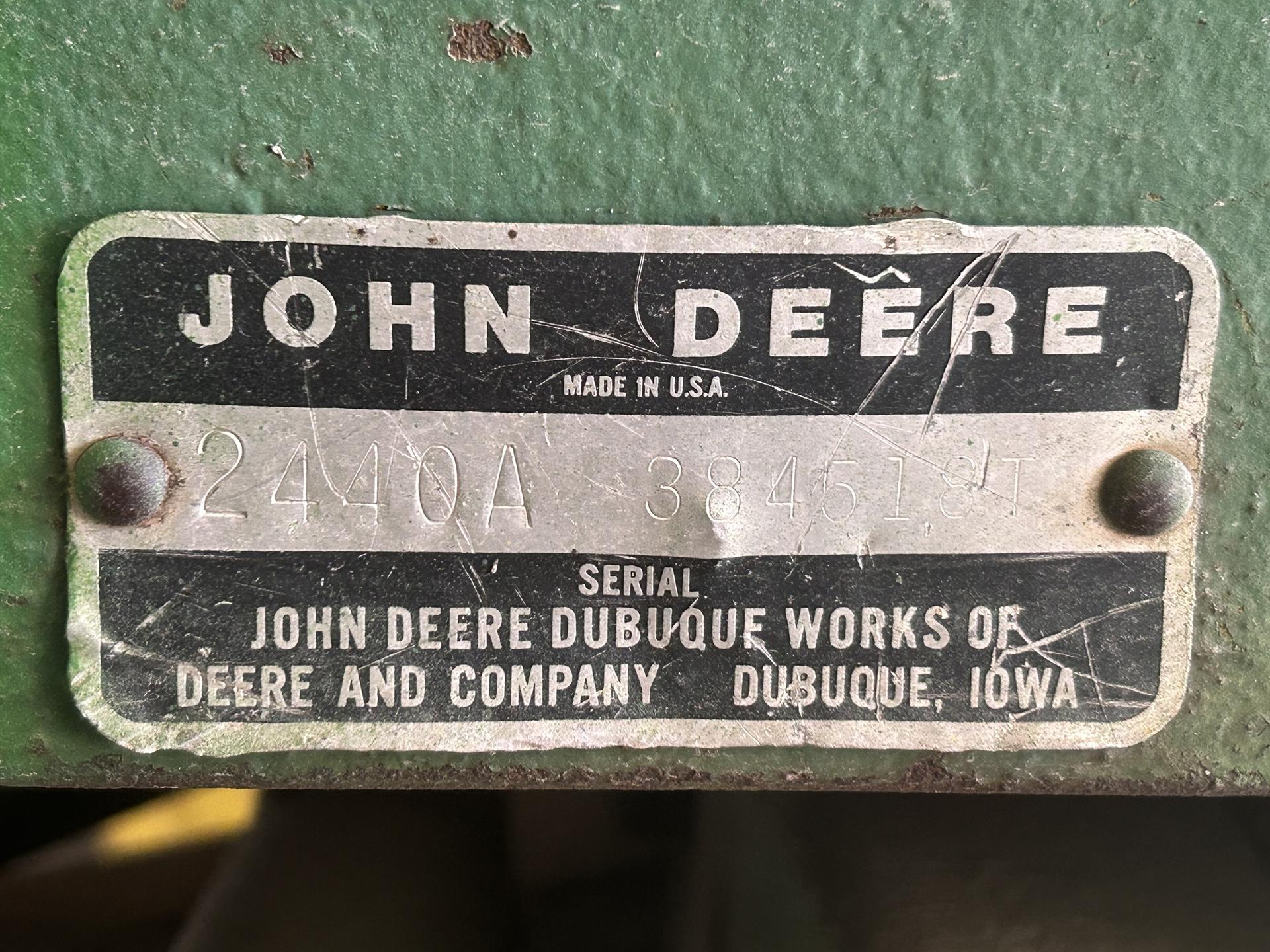 1982 John Deere 2440